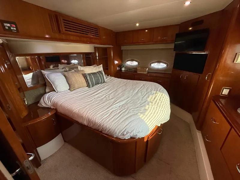 Slide: The Image of Carver Yachts 46 2003 - 7468529