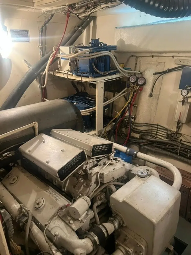 Slide: The Image of Hatteras 58 Yacht Fish 1972 - 7506821