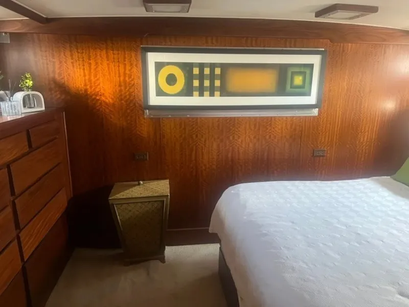 Slide: The Image of Hatteras 58 Yacht Fish 1972 - 7506826