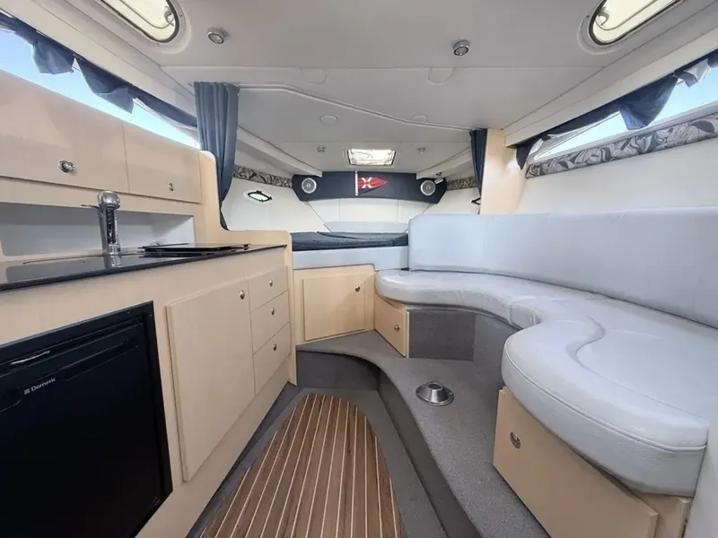 Slide: The Image of Bayliner 315 SB 2011 - 7506865
