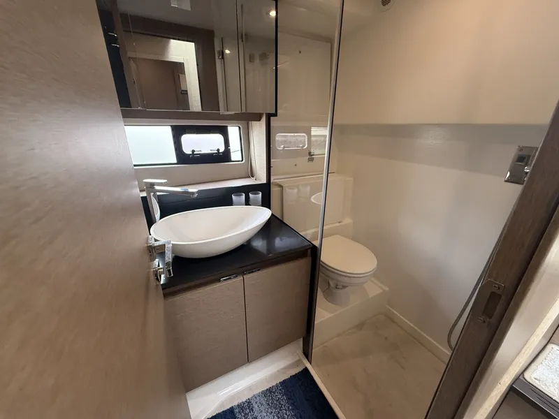 Slide: The Image of Prestige 460 2018 - 7506941