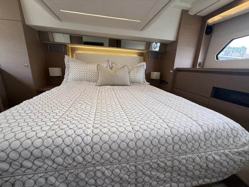 Slide: The Image of Prestige 460 2018 - 7506949