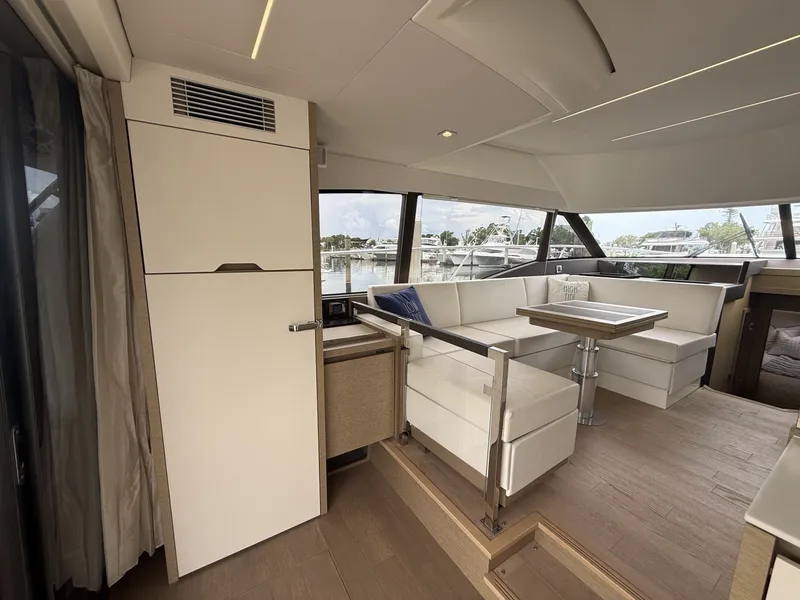 Slide: The Image of Prestige 460 2018 - 7506927