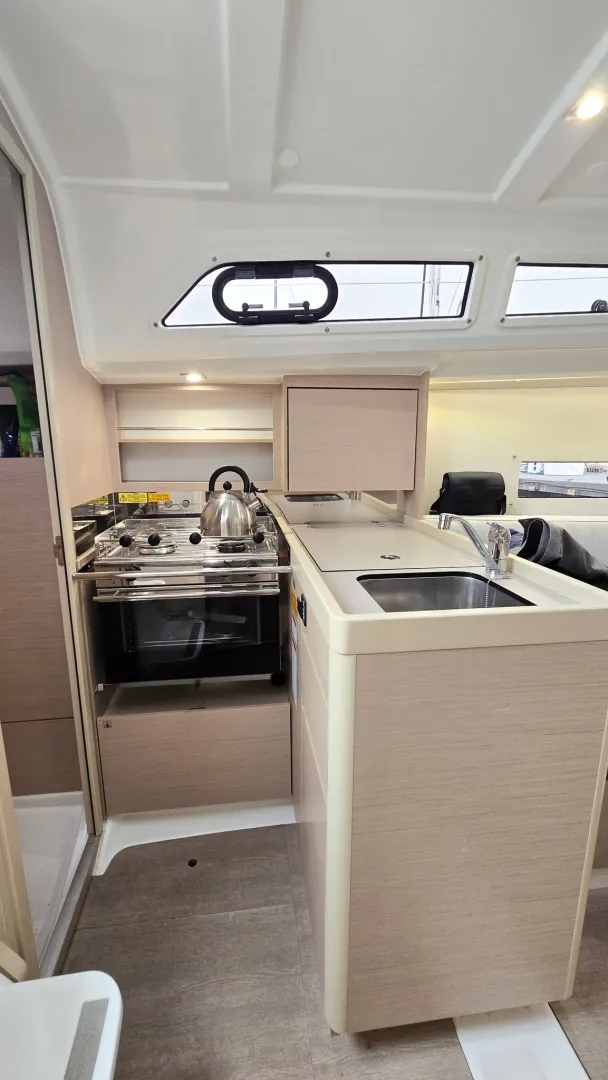 Slide: The Image of Beneteau Oceanis 30.1 2023 - 7506986