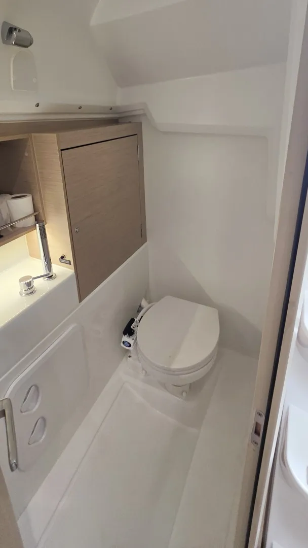 Slide: The Image of Beneteau Oceanis 30.1 2023 - 7506996