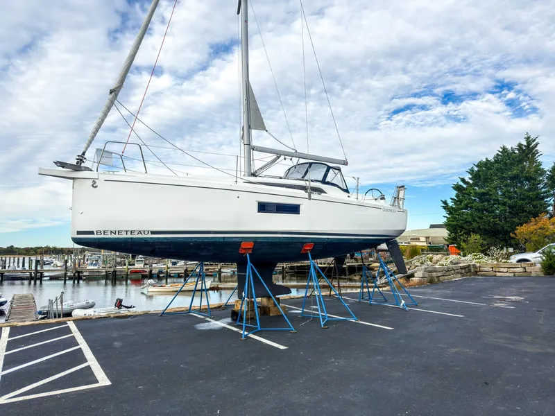 Slide: The Image of Beneteau Oceanis 30.1 2023 - 8369257