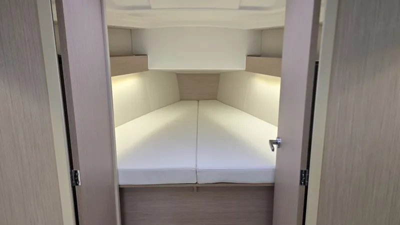 Slide: The Image of Beneteau Oceanis 30.1 2023 - 7506994