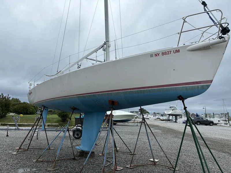 Slide: The Image of J Boats J105 2000 - 7507158