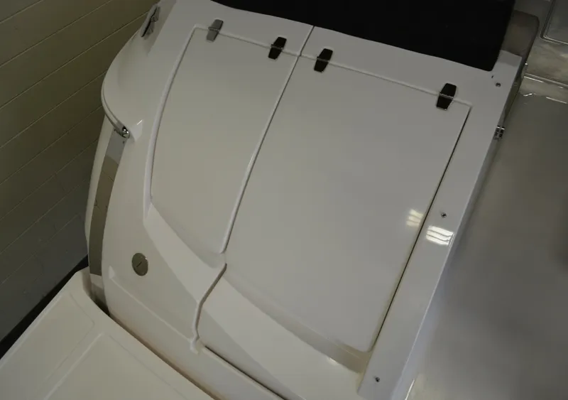 Slide: The Image of Regal 3550 2014 - 7507214