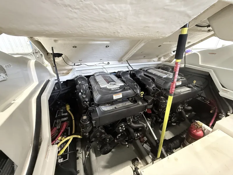 Slide: The Image of Crownline Boats E30 2018 - 7531334