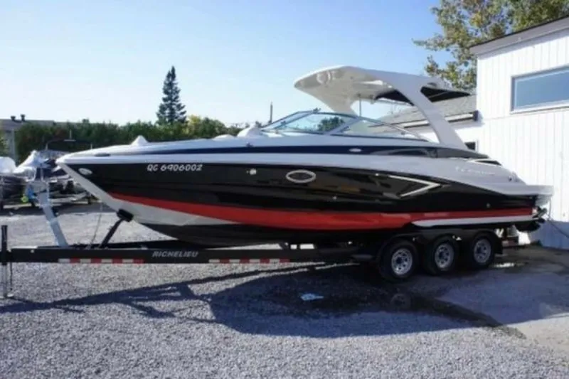 The Image of Crownline Boats E30 2018 - 7507551