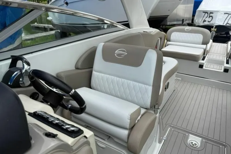 Slide: The Image of Crownline Boats E30 2018 - 7507568