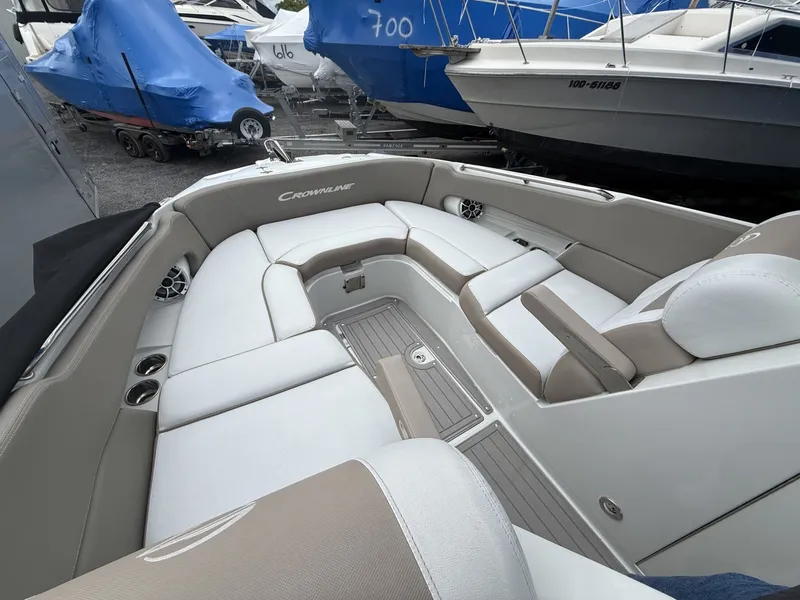 Slide: The Image of Crownline Boats E30 2018 - 7531331