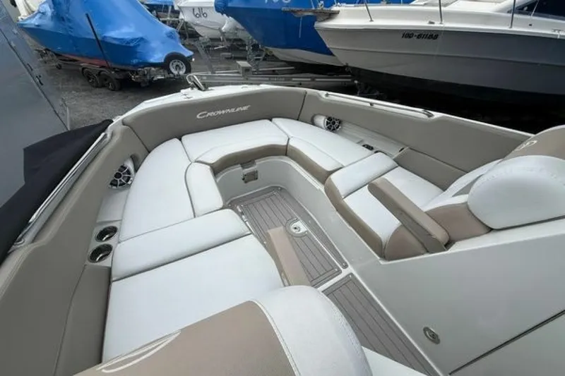 Slide: The Image of Crownline Boats E30 2018 - 7507571