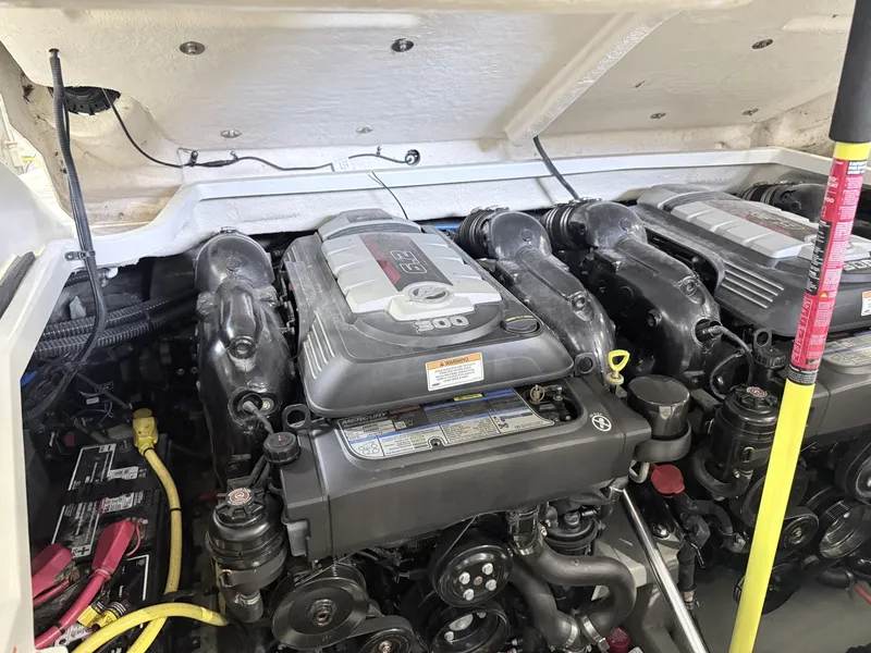 Slide: The Image of Crownline Boats E30 2018 - 7531335