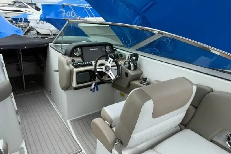 Slide: The Image of Crownline Boats E30 2018 - 7507565