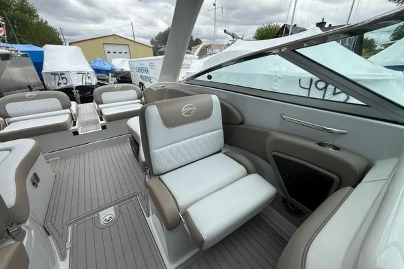Slide: The Image of Crownline Boats E30 2018 - 7507567