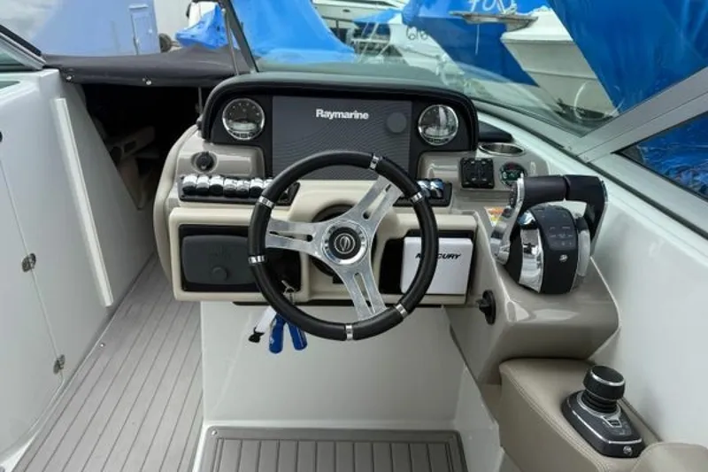 Slide: The Image of Crownline Boats E30 2018 - 7507566