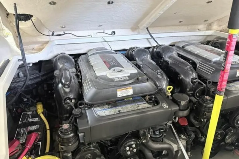 Slide: The Image of Crownline Boats E30 2018 - 7507575