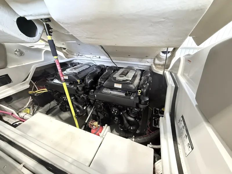 Slide: The Image of Crownline Boats E30 2018 - 7531336