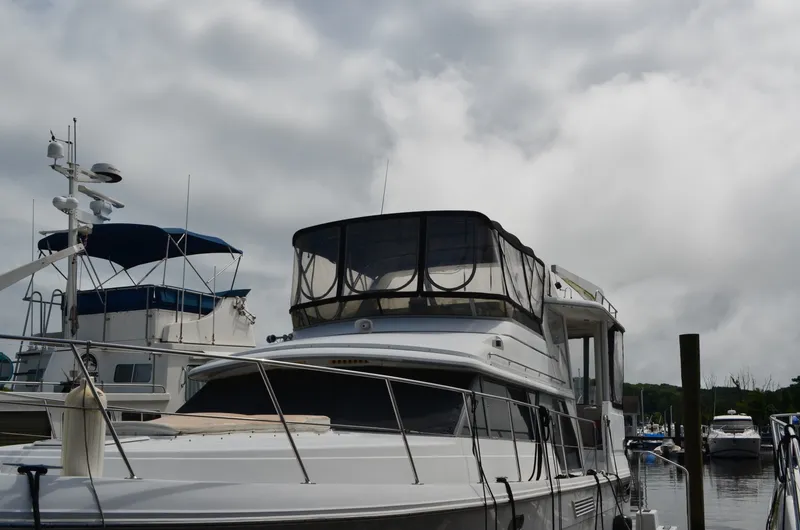 Slide: The Image of Carver Yachts 440 Motor Yacht 1996 - 7507679