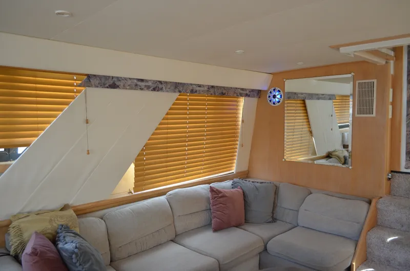 Slide: The Image of Carver Yachts 440 Motor Yacht 1996 - 7507710