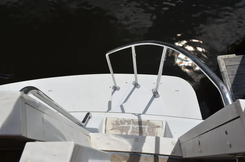 Slide: The Image of Carver Yachts 440 Motor Yacht 1996 - 7507737