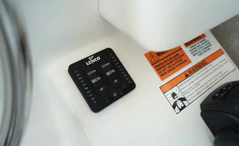 Slide: The Image of Parker Marine 2520 XLD 2023 - 7589963
