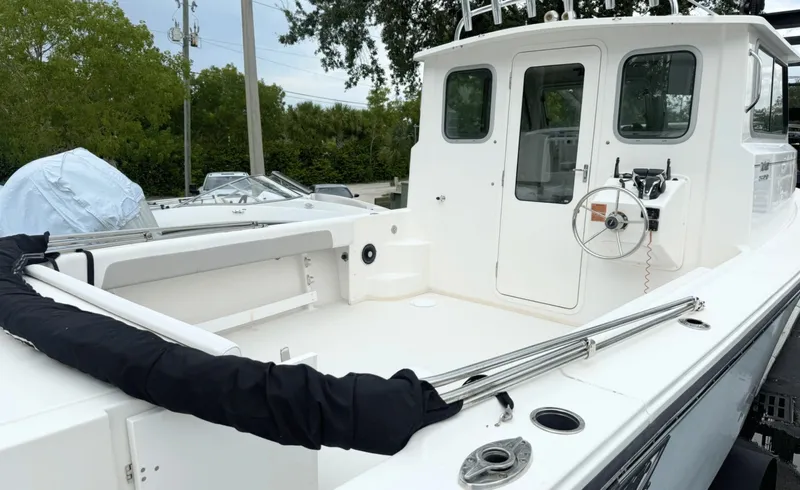 Slide: The Image of Parker Marine 2520 XLD 2023 - 7509362