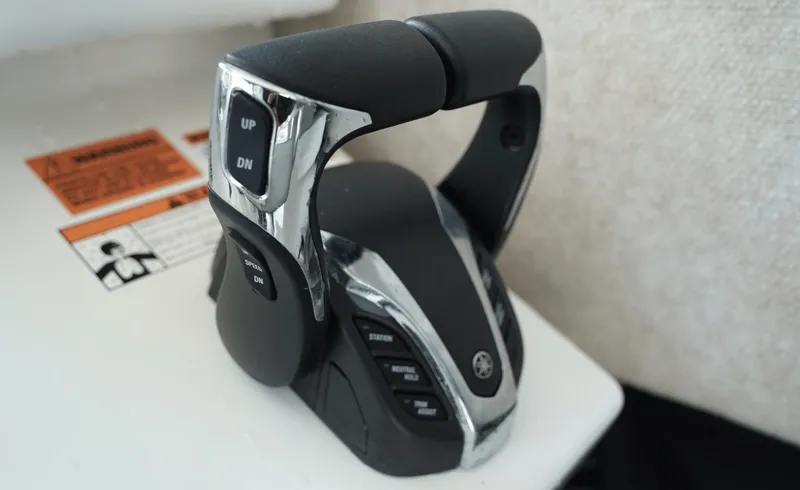 Slide: The Image of Parker Marine 2520 XLD 2023 - 7589962