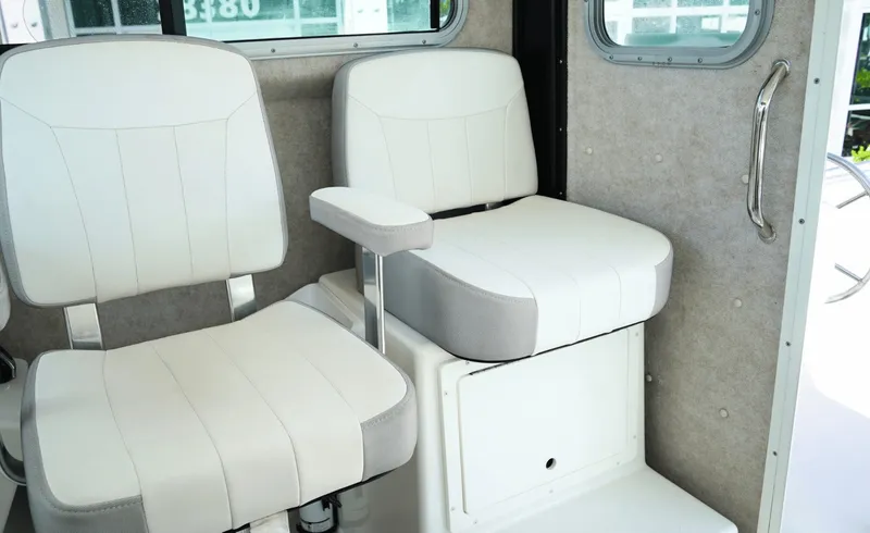 Slide: The Image of Parker Marine 2520 XLD 2023 - 7589968