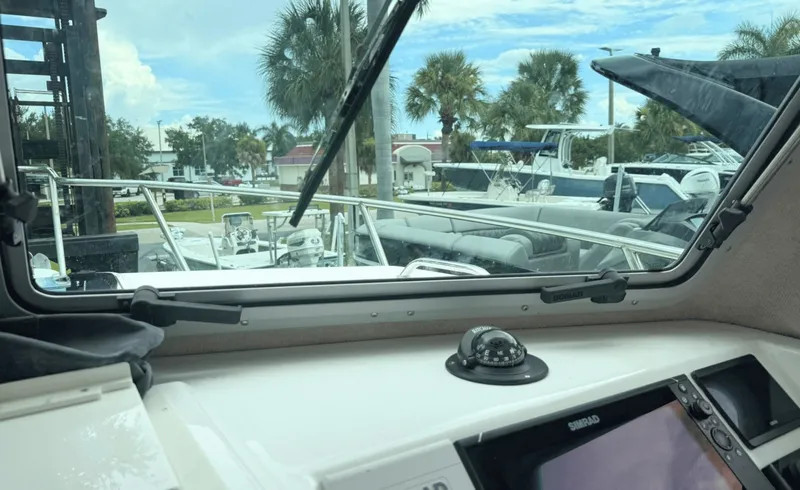 Slide: The Image of Parker Marine 2520 XLD 2023 - 7509386