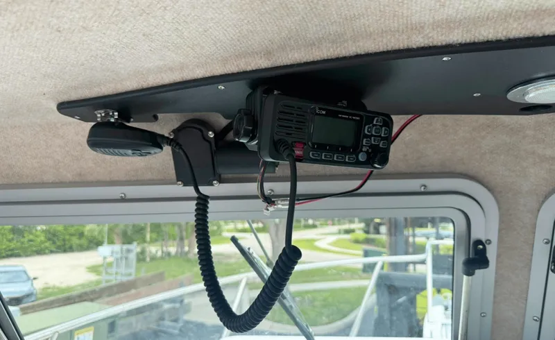 Slide: The Image of Parker Marine 2520 XLD 2023 - 7509379