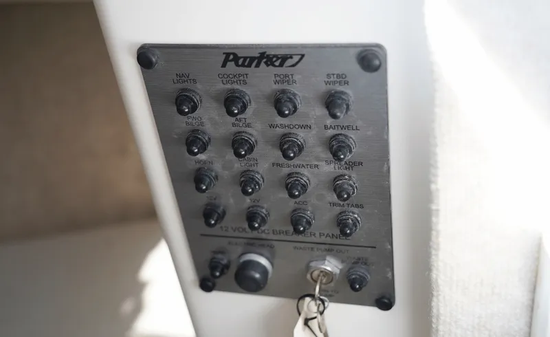 Slide: The Image of Parker Marine 2520 XLD 2023 - 7589974