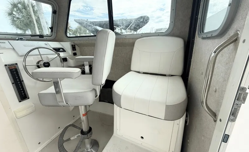 Slide: The Image of Parker Marine 2520 XLD 2023 - 7509374
