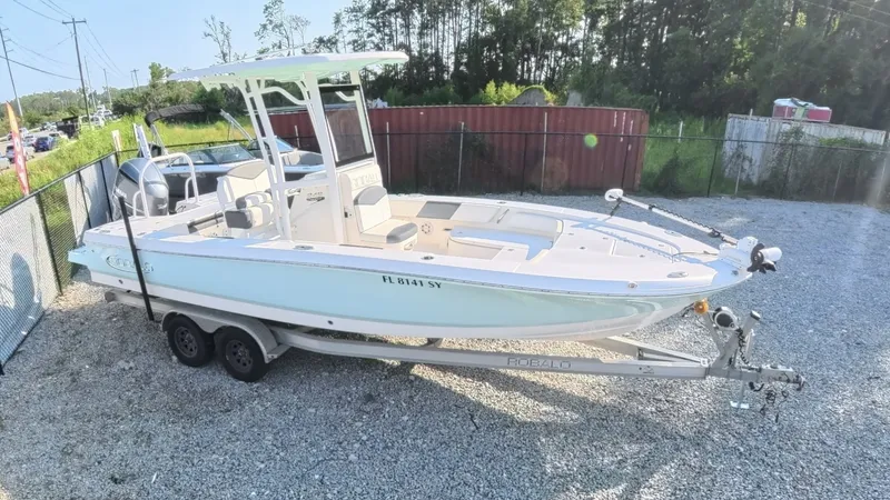 Slide: The Image of Robalo 246 Cayman 2021 - 7509489