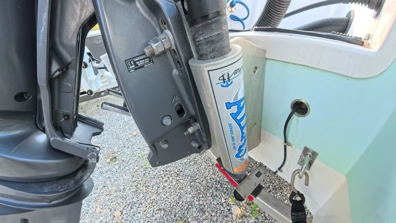Slide: The Image of Robalo 246 Cayman 2021 - 7509501