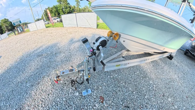 Slide: The Image of Robalo 246 Cayman 2021 - 7509502