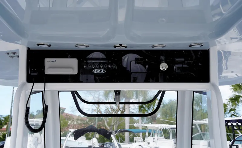 Slide: The Image of Sea Hunt Gamefish 28FS 2026 - 7509926
