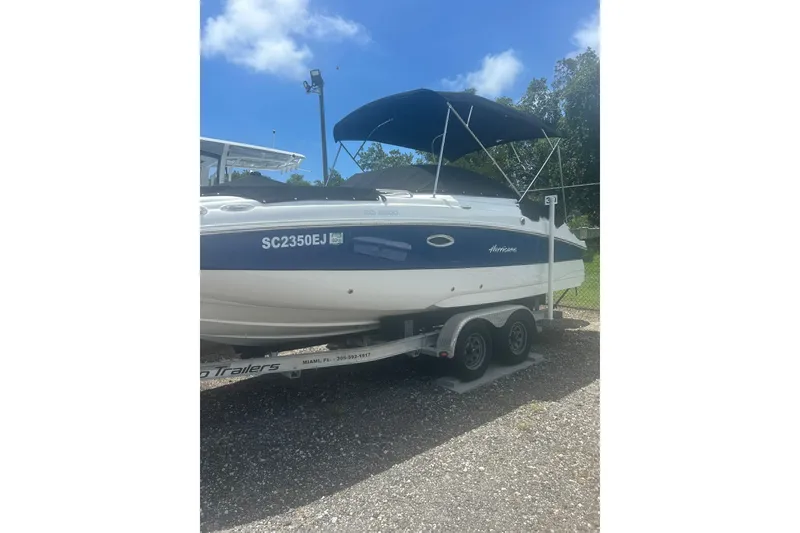 The Image of Hurricane Sundeck 2200 OB 2022 - 7510464