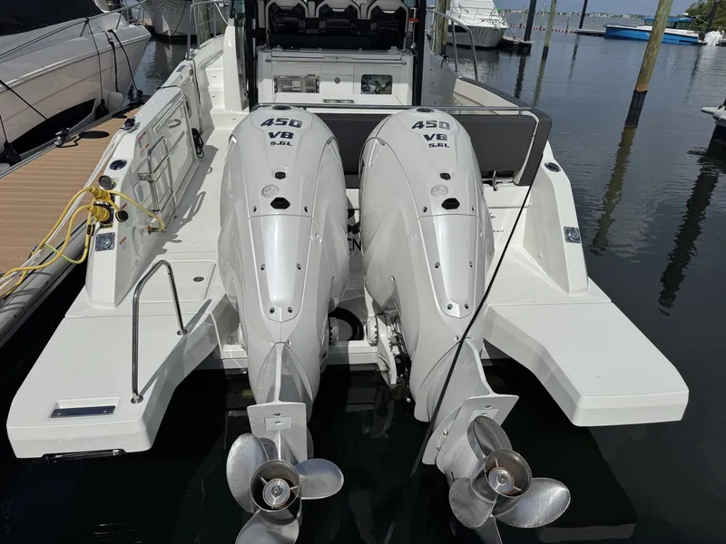 Slide: The Image of Jeanneau Leader 10.5 WA 2026 - 7521485