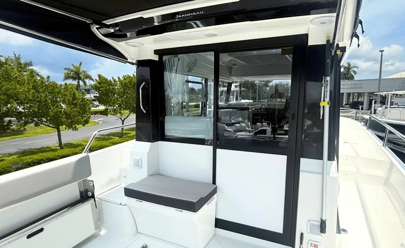 Slide: The Image of Jeanneau NC 895 Sport S2 2025 - 7511762