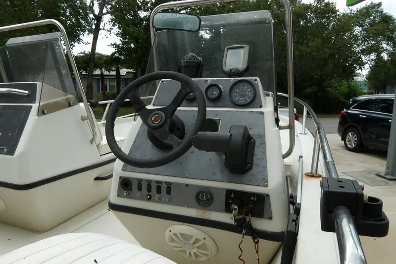Slide: The Image of Boston Whaler SL16 1991 - 7511947