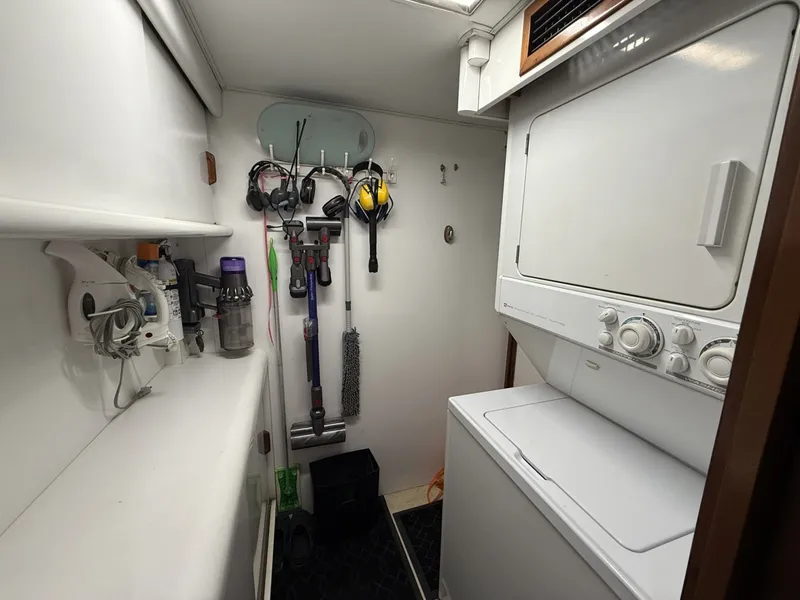 Slide: The Image of Utility Room - 7512216