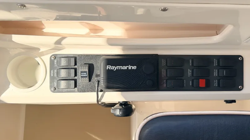 Slide: The Image of True North 33 2004 - 7718795