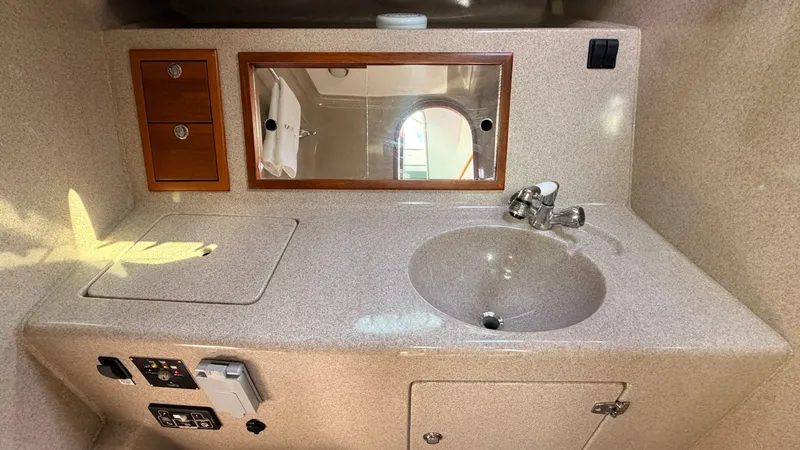 Slide: The Image of True North 33 2004 - 7718801