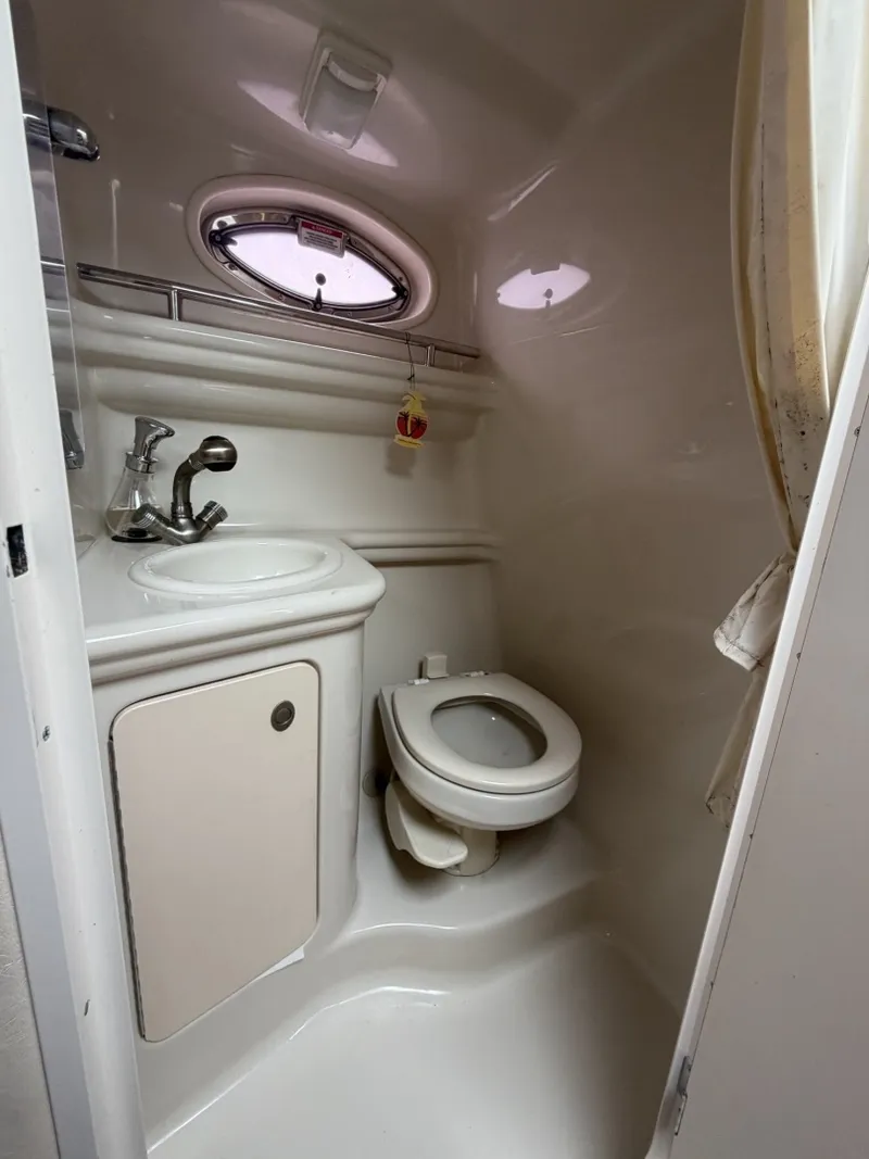 Slide: The Image of Sea Ray Sundancer 260 2007 - 7512413