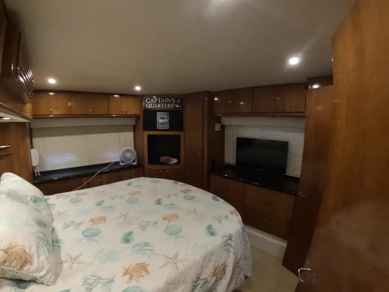 Slide: The Image of Carver Yachts 466 Motor Yacht 2002 - 7512894
