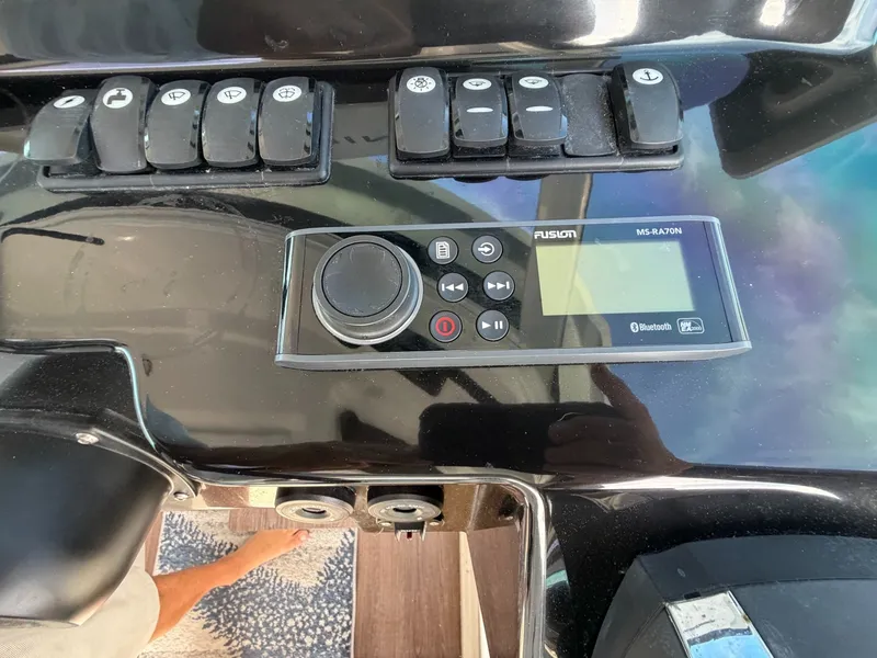 Slide: The Image of Beneteau Antares 2021 - 7513079
