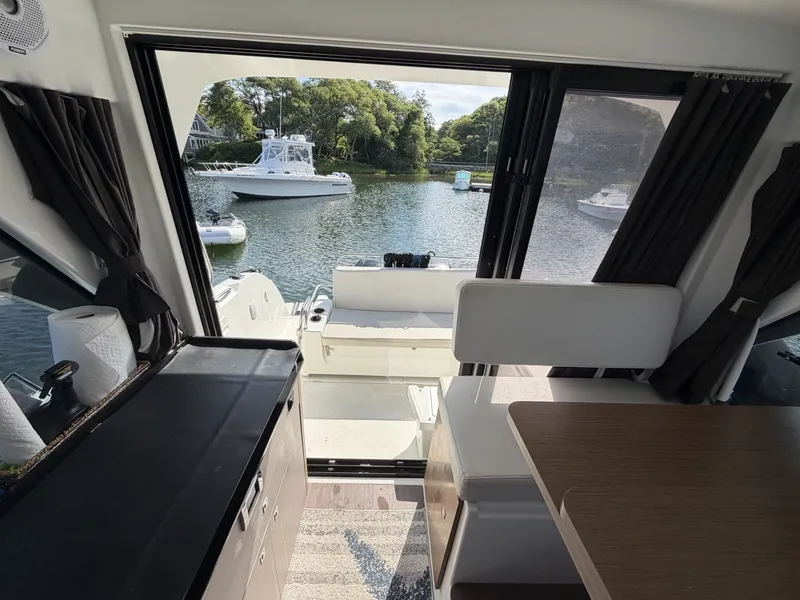 Slide: The Image of Beneteau Antares 2021 - 7513069